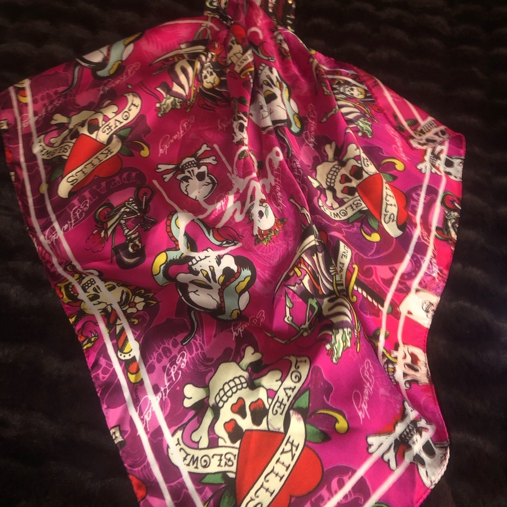 ❤️ Pink  ED HARDY Tattoo Print Satin Scarf